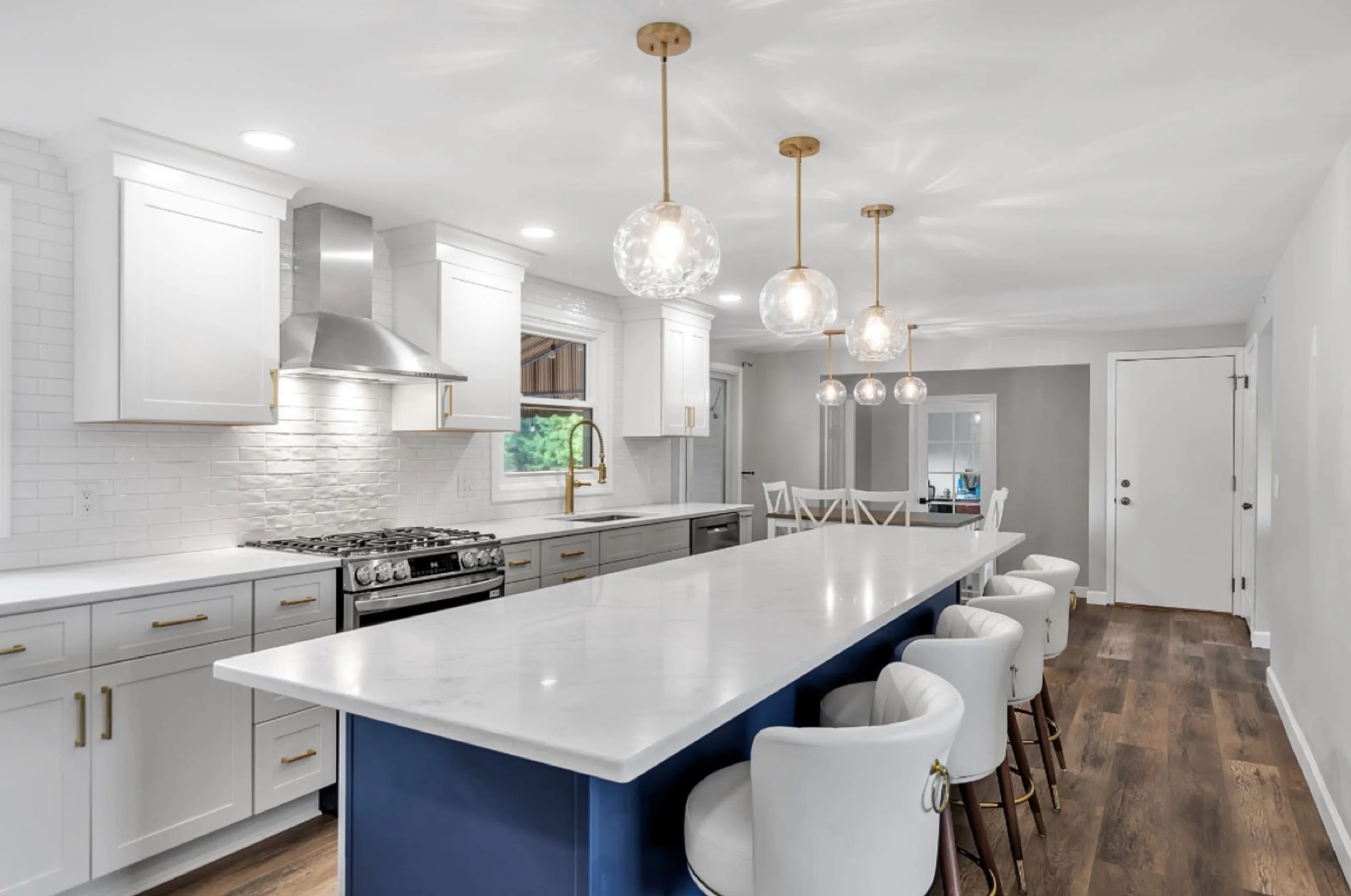 Kitchen Island with Globe Pendant Lights - Design Detail